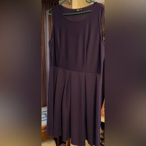 Zulily Brand Lily Sleeveless Midi Dress in Deep Plum